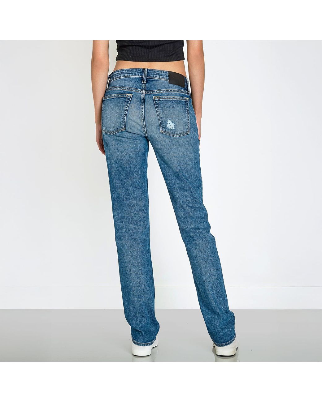 NOEND Blue Ella Low Rise Mom Jeans