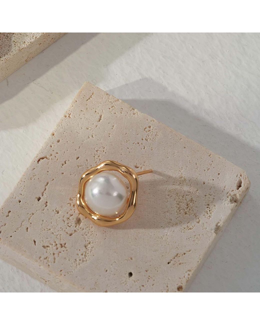 Angel Barocco Metallic Freshwater Round Pearl Stud Earrings