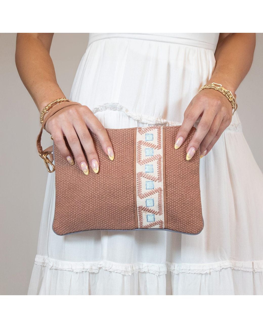 Sidney Byron Brown Suncatcher Daytripper Tote & Pouch