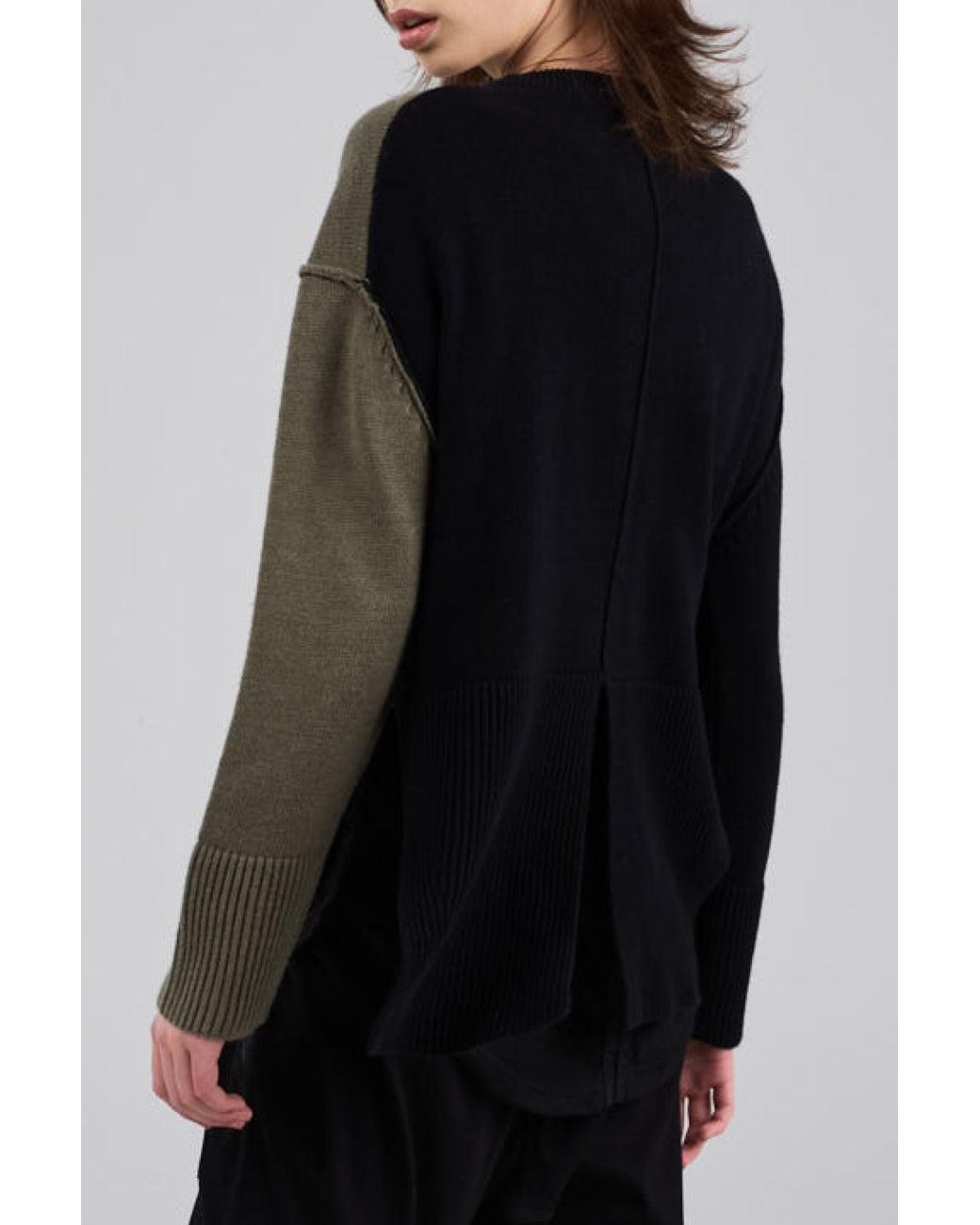 Dref Black Pluto Fitted Sweater