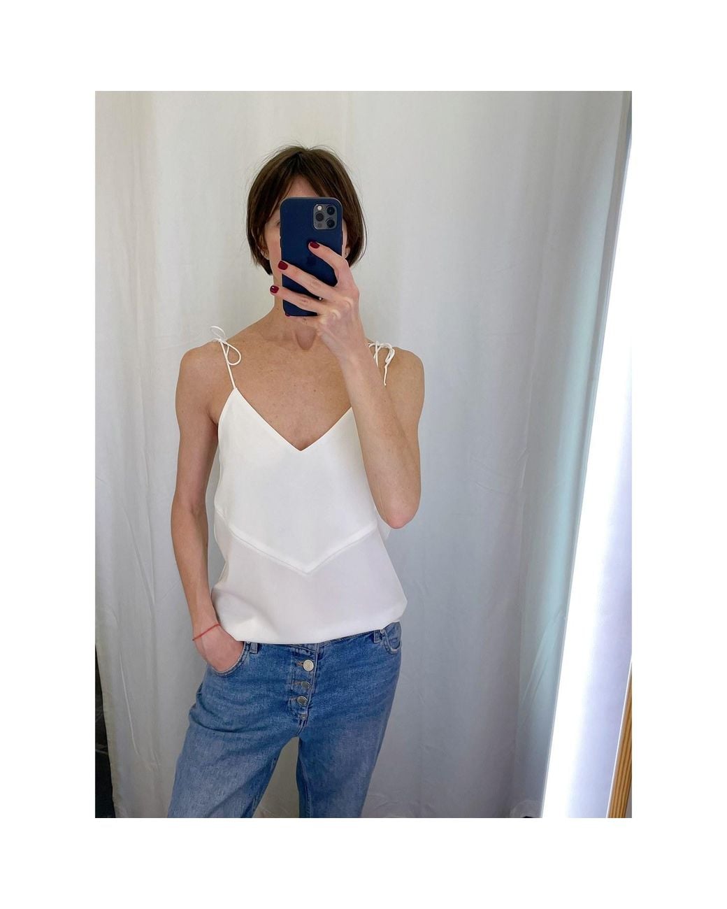 2KStyle White Acne V-Cut Spaghetti Straps Camisole