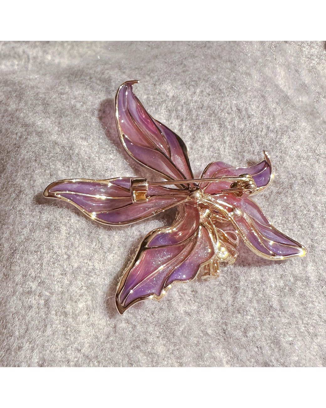 Ninemoo Multicolor Iris Bloom Elegance Brooch