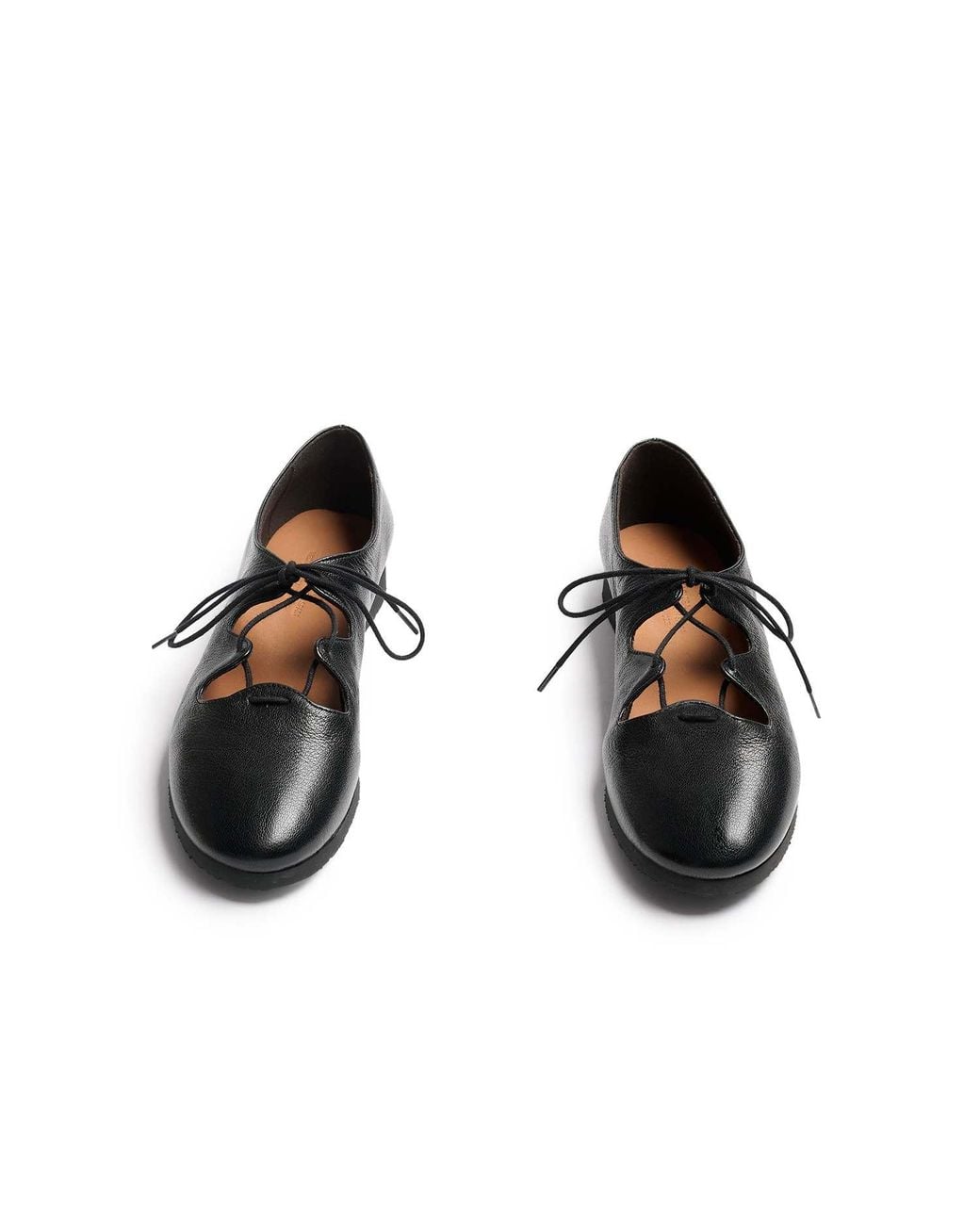 Naguisa Black Cleta