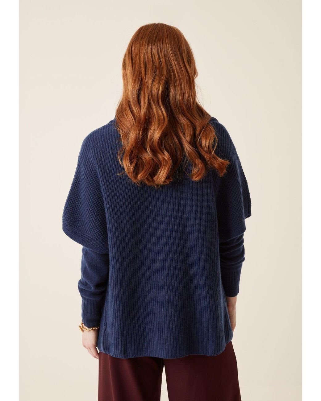 Loop Cashmere Blue Half Cardigan Sleeveless Cardigan