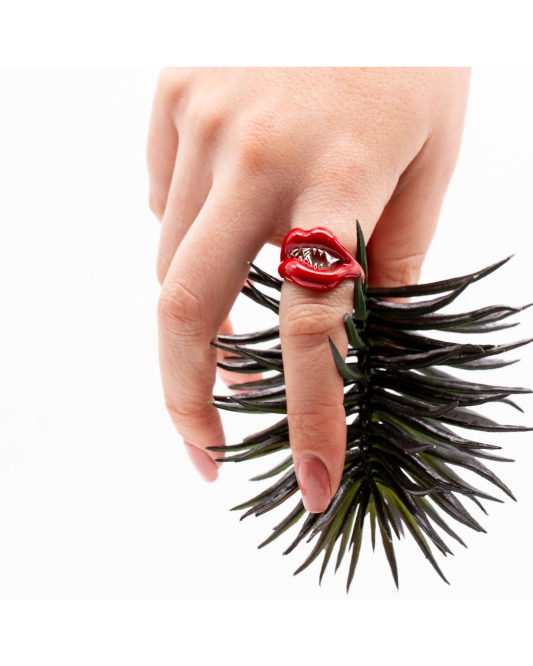 Kasun Red Kiss Of Desire Ring Passion