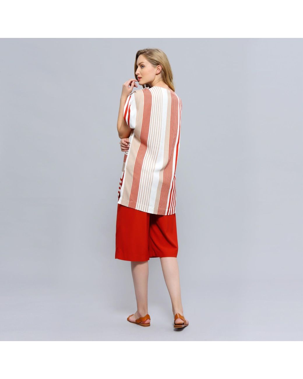 Smart and Joy Red Long Stripe Print Game Top