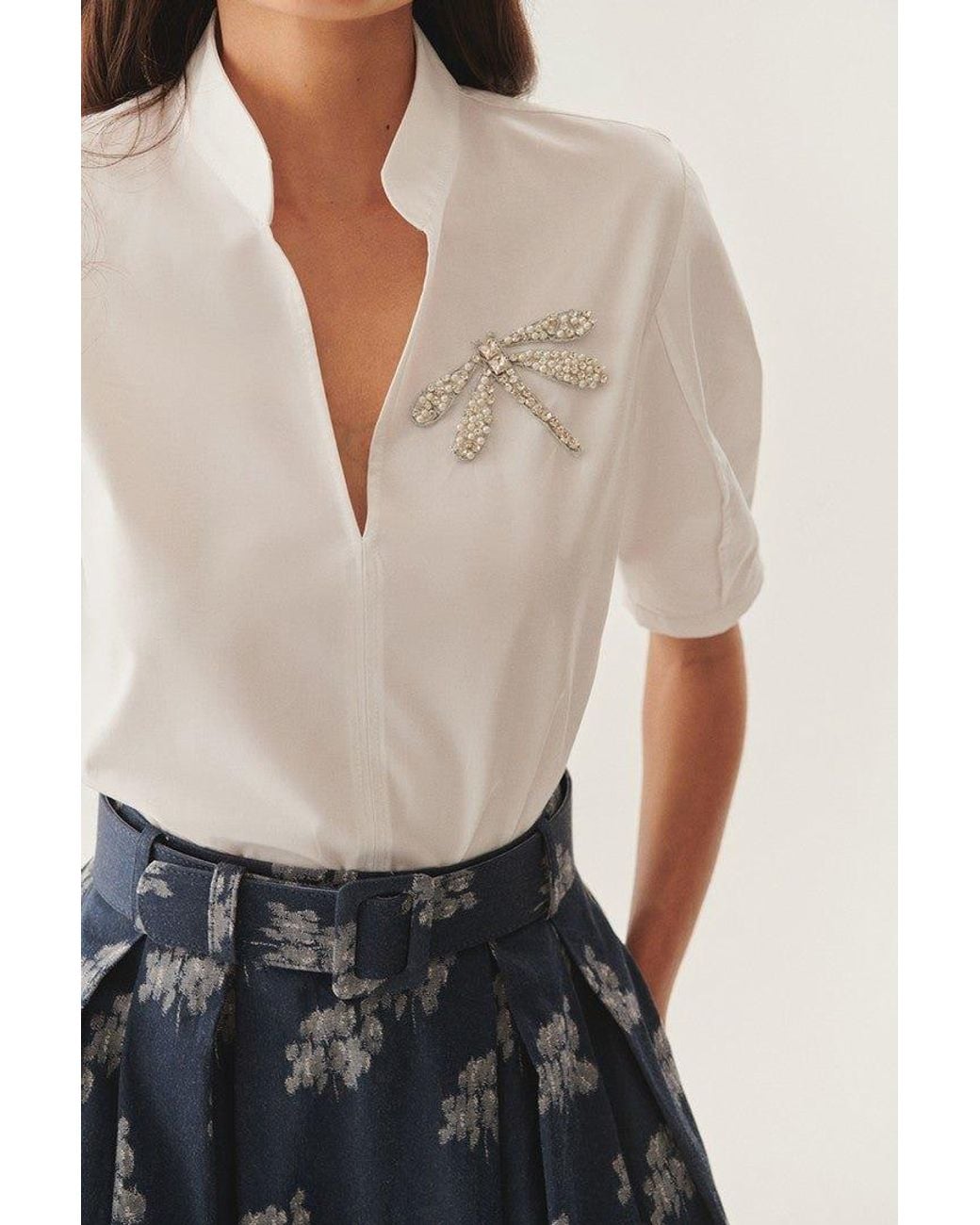 Exquise White Regular Short Sleeved Blouse
