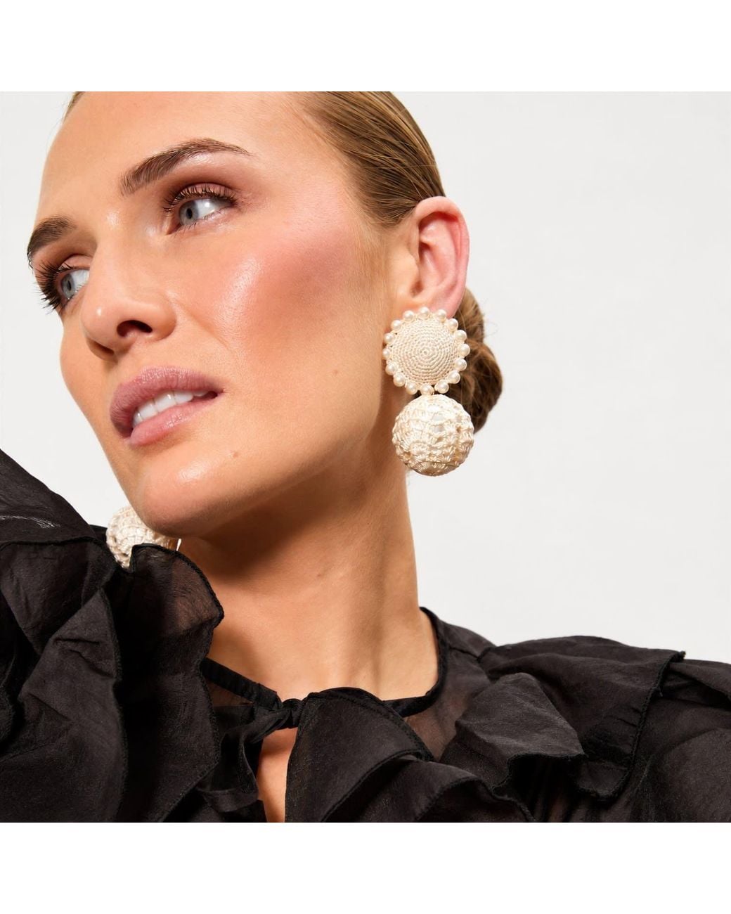 PINAR OZEVLAT Natural Neutrals Dantel Cream