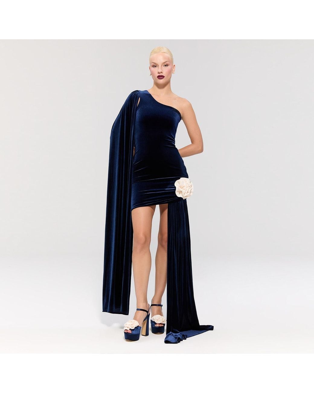 Nur Karaata Blue Empress Rose Dress