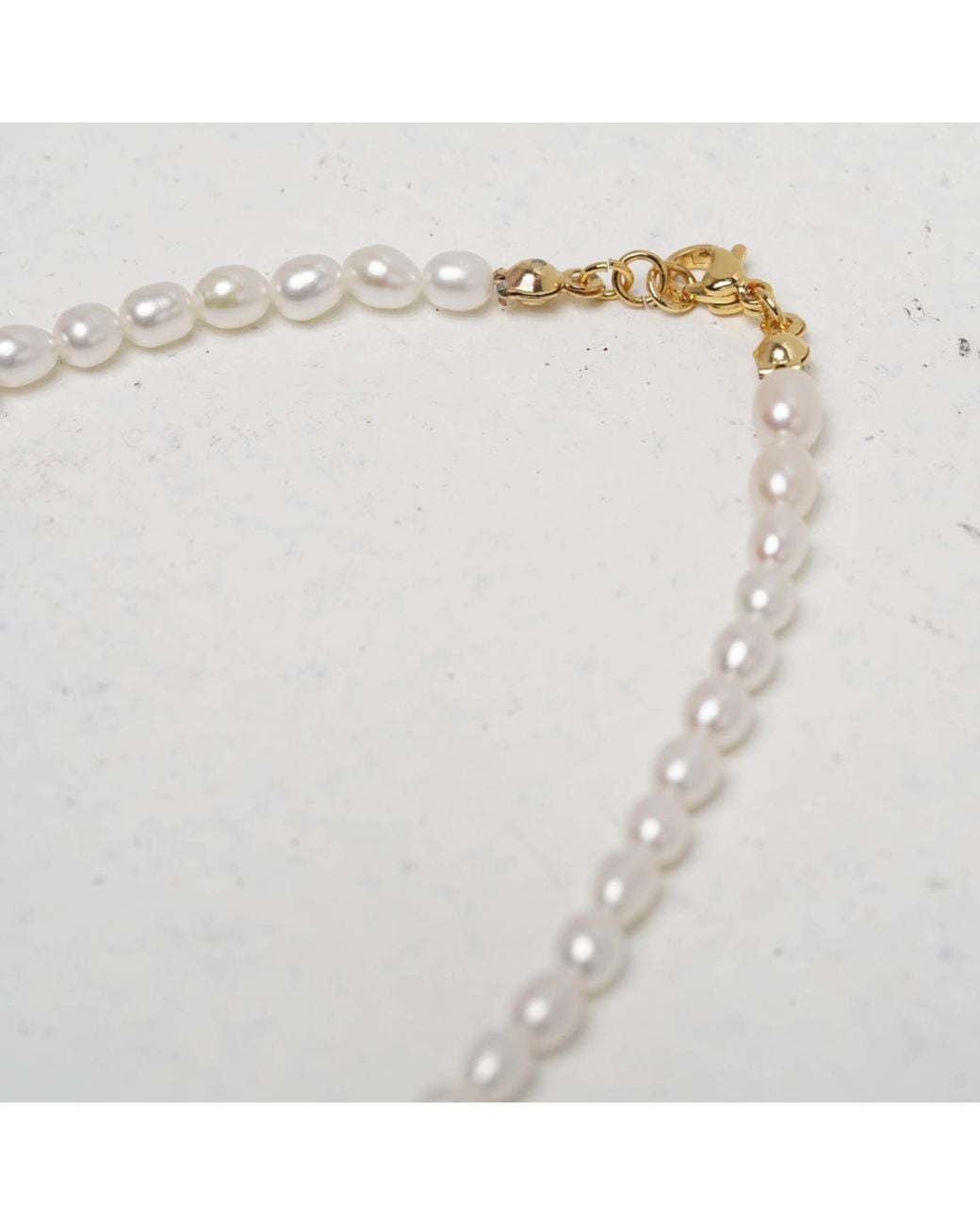 Urbane Jewelry Studio White Mini Oval Pearl Necklace