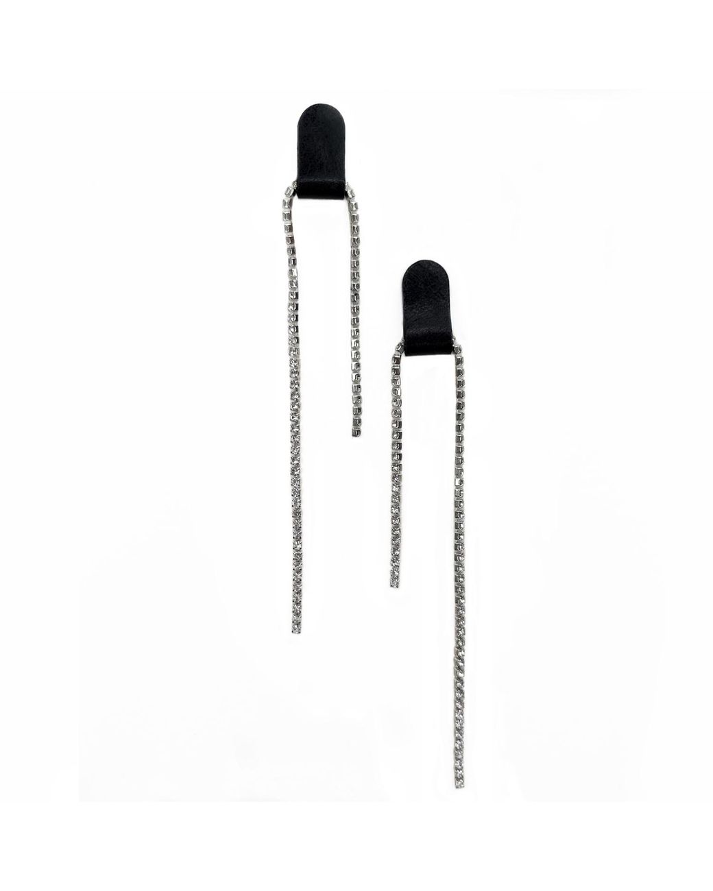 WAIWAI White Rhinestone Dangle Earrings