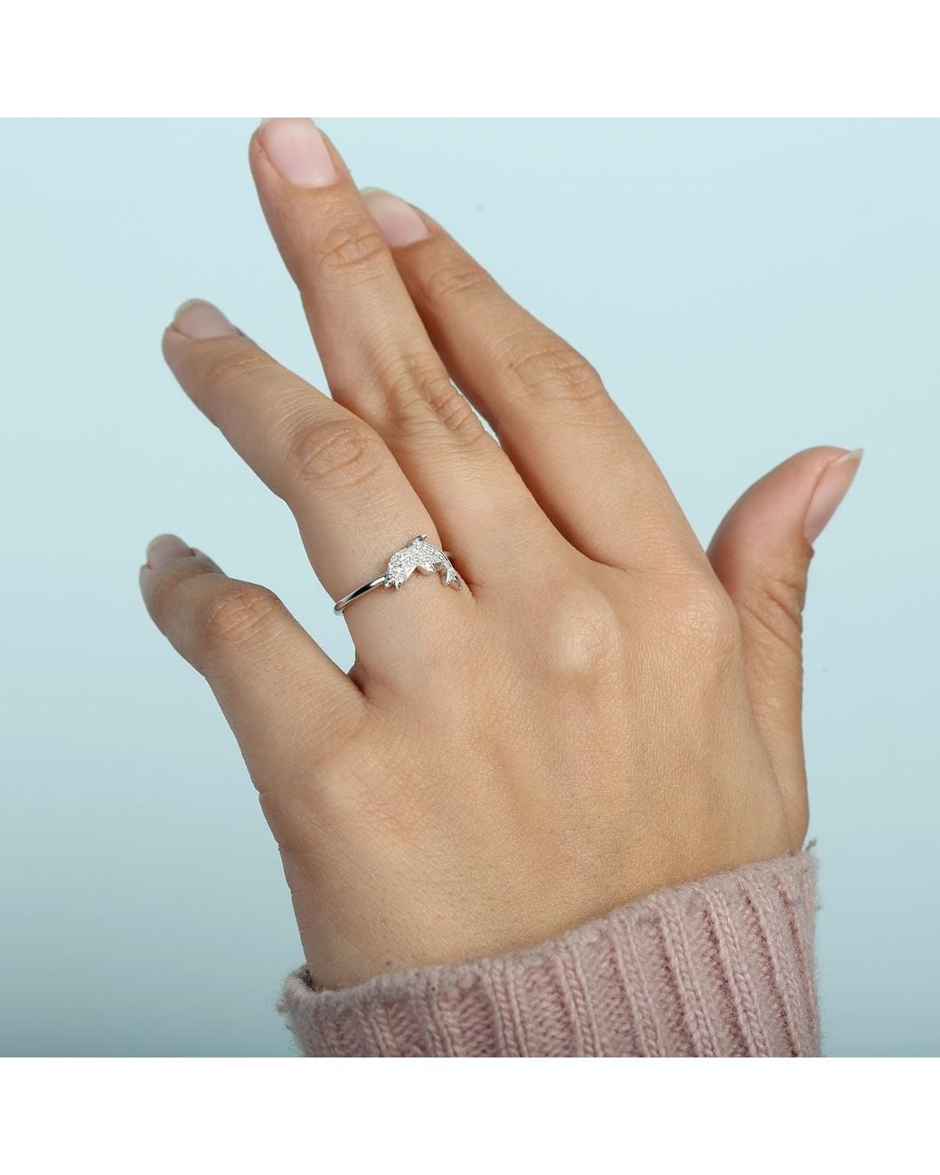 Artisan White Diamond Dolphin Motif Ring