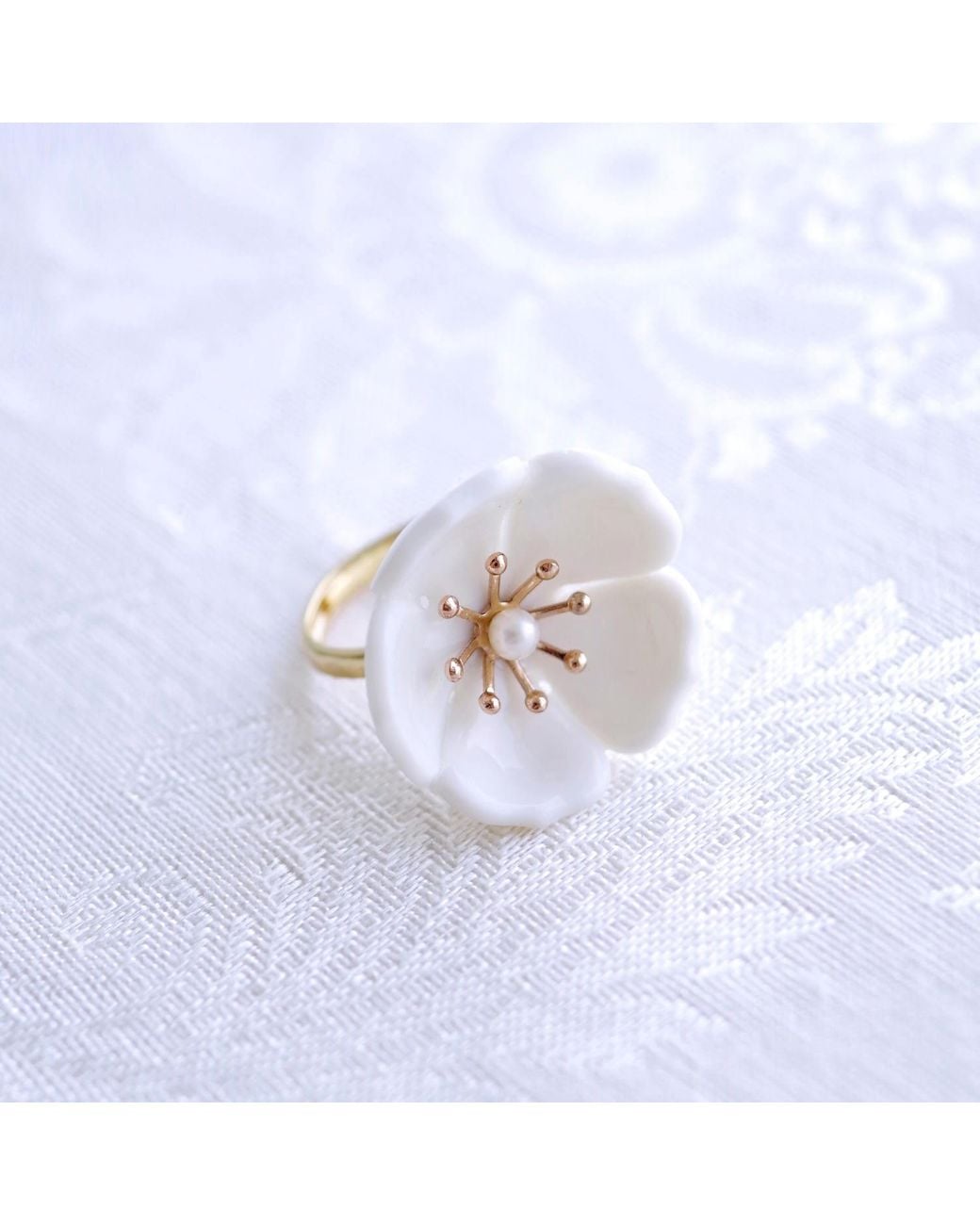 POPORCELAIN White Snow Porcelain Plum Blossom Ring