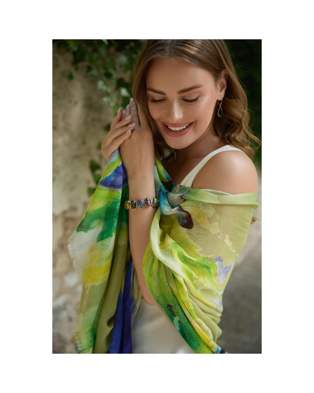 Saachi Metallic Stone Bracelet