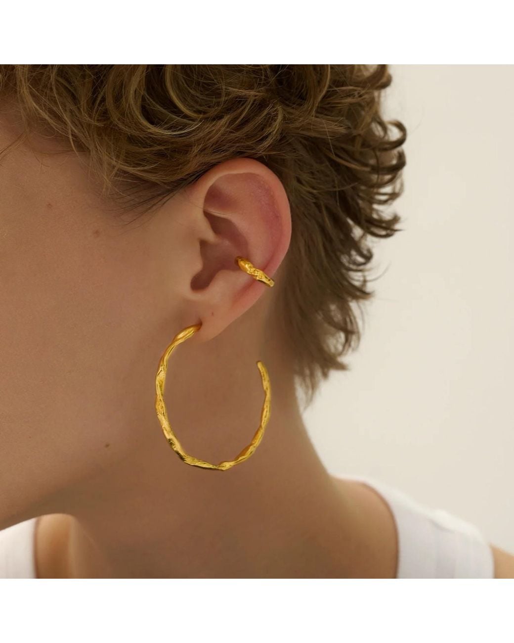 EVA REMENYI Metallic Talisman Hoop Earrings