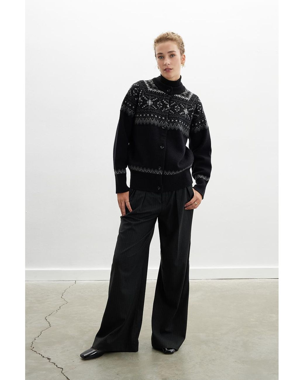 Peraluna Black Aisling O-Neck Cardigan