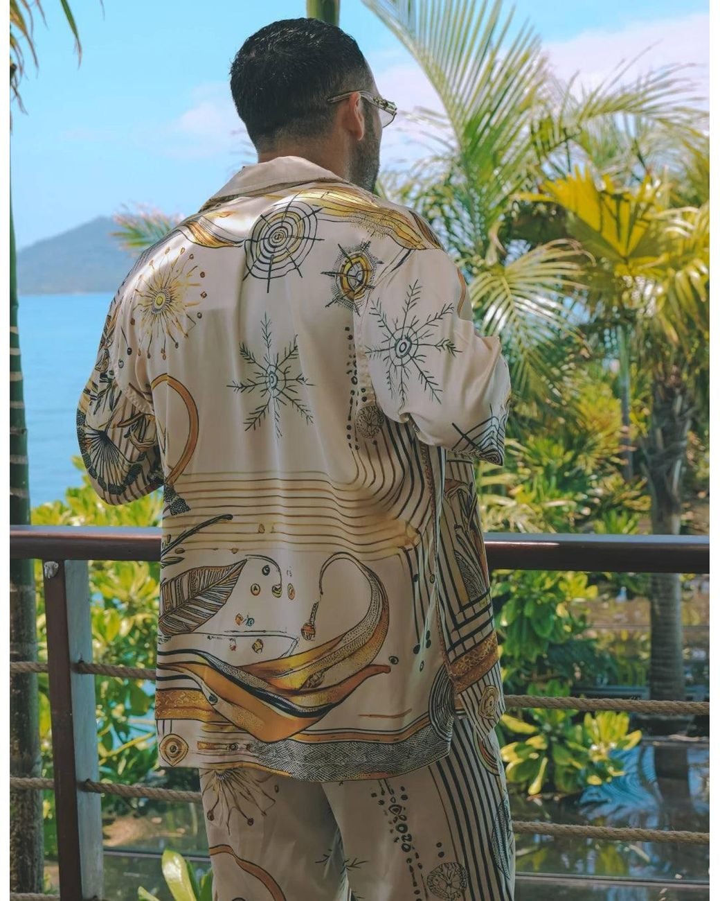 Hustle Metallic South Beach Satin-Shirt for men