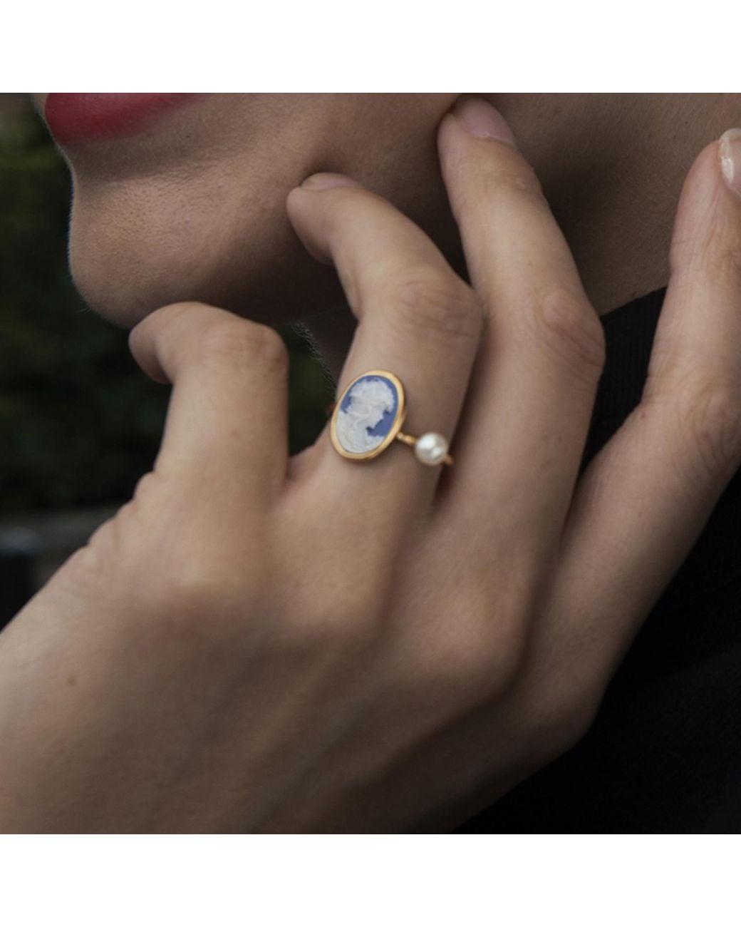 Vintouch Italy Blue Plated Sky Mini Cameo Ring With A Pearl