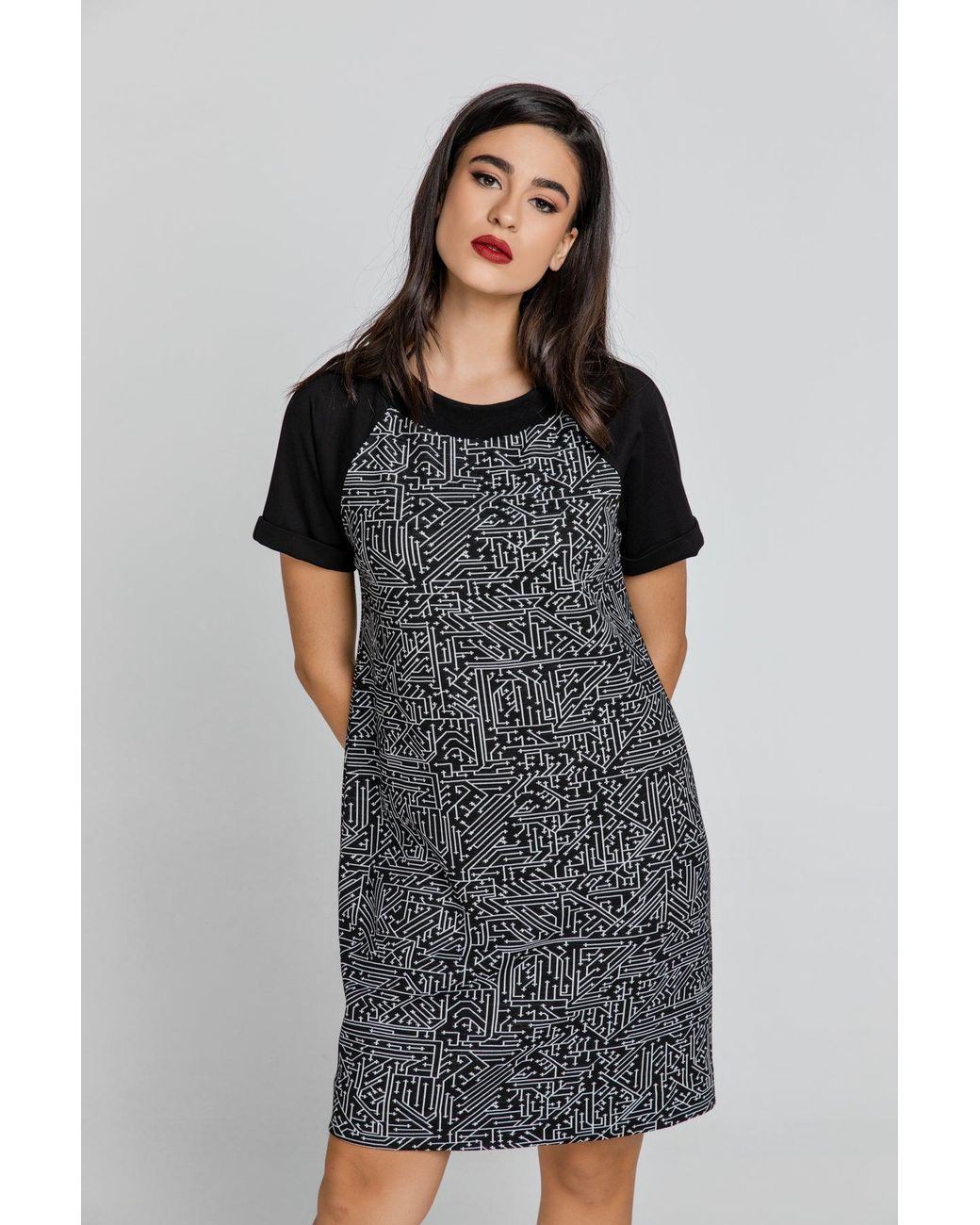 Conquista Black A Line Dress Fashion