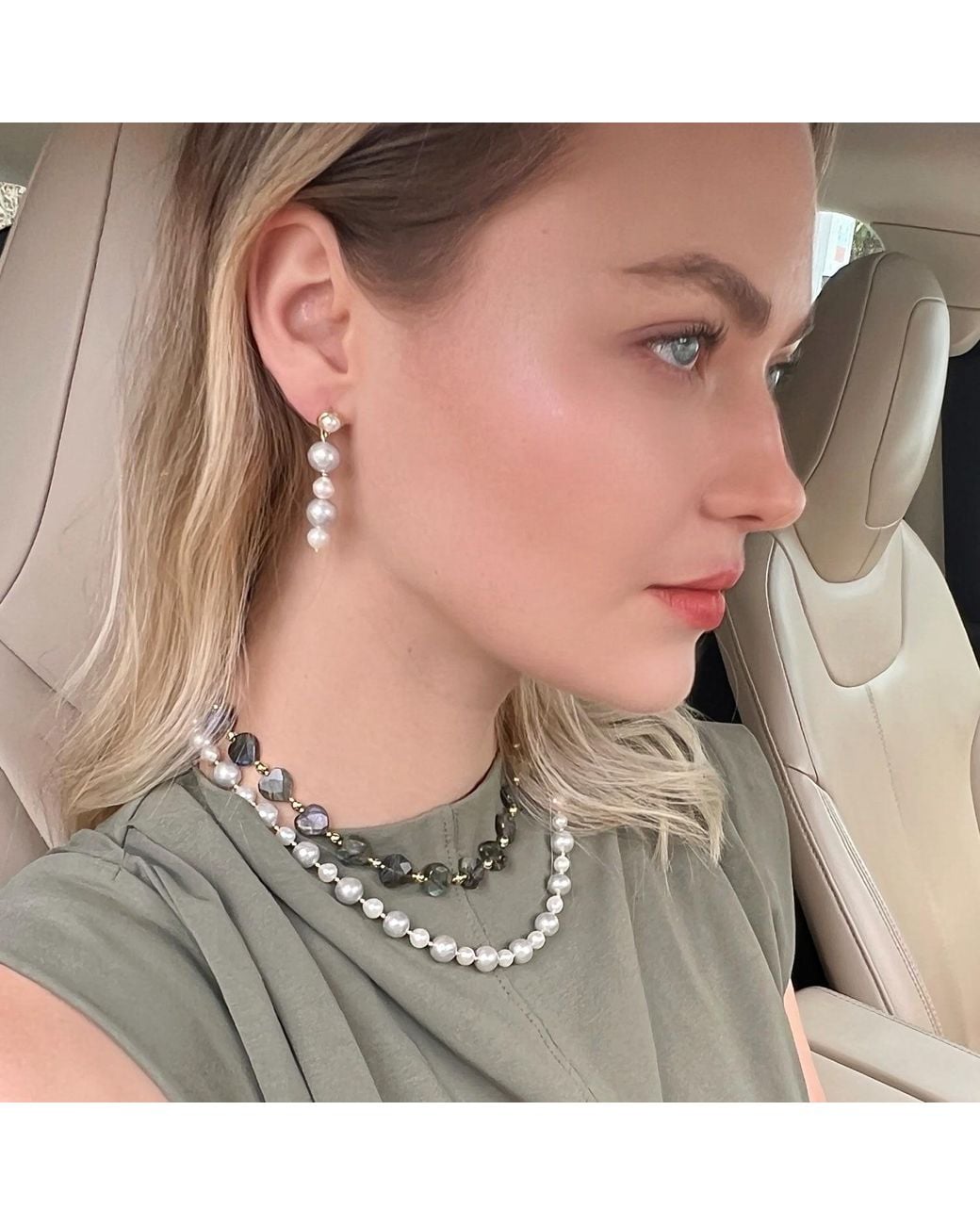 Farra Metallic Classic And Natural Freshwater Pearls Necklace