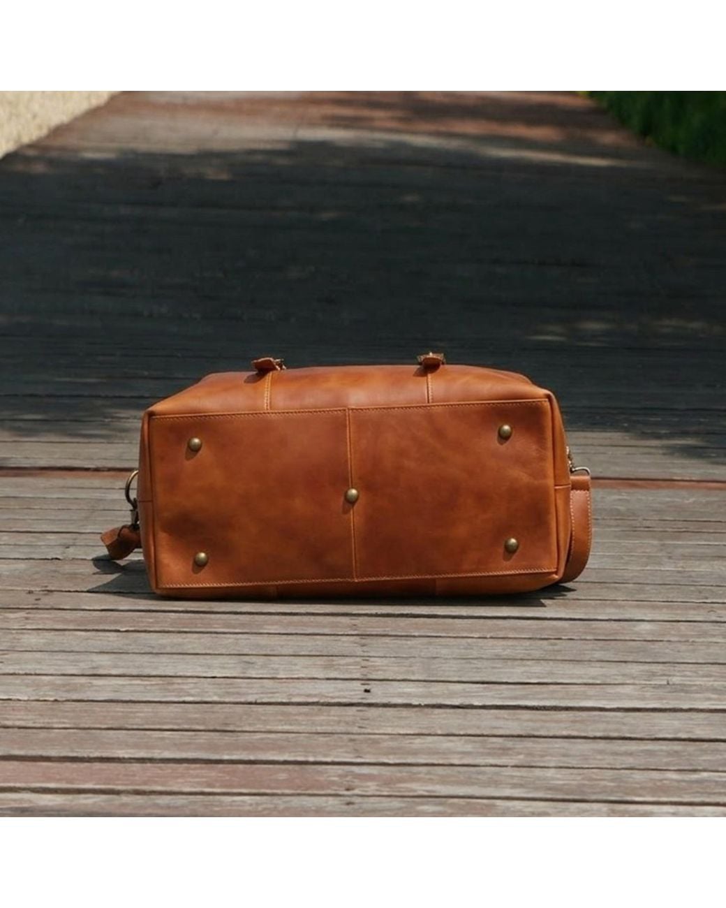 Touri Brown Worn Look Weekender