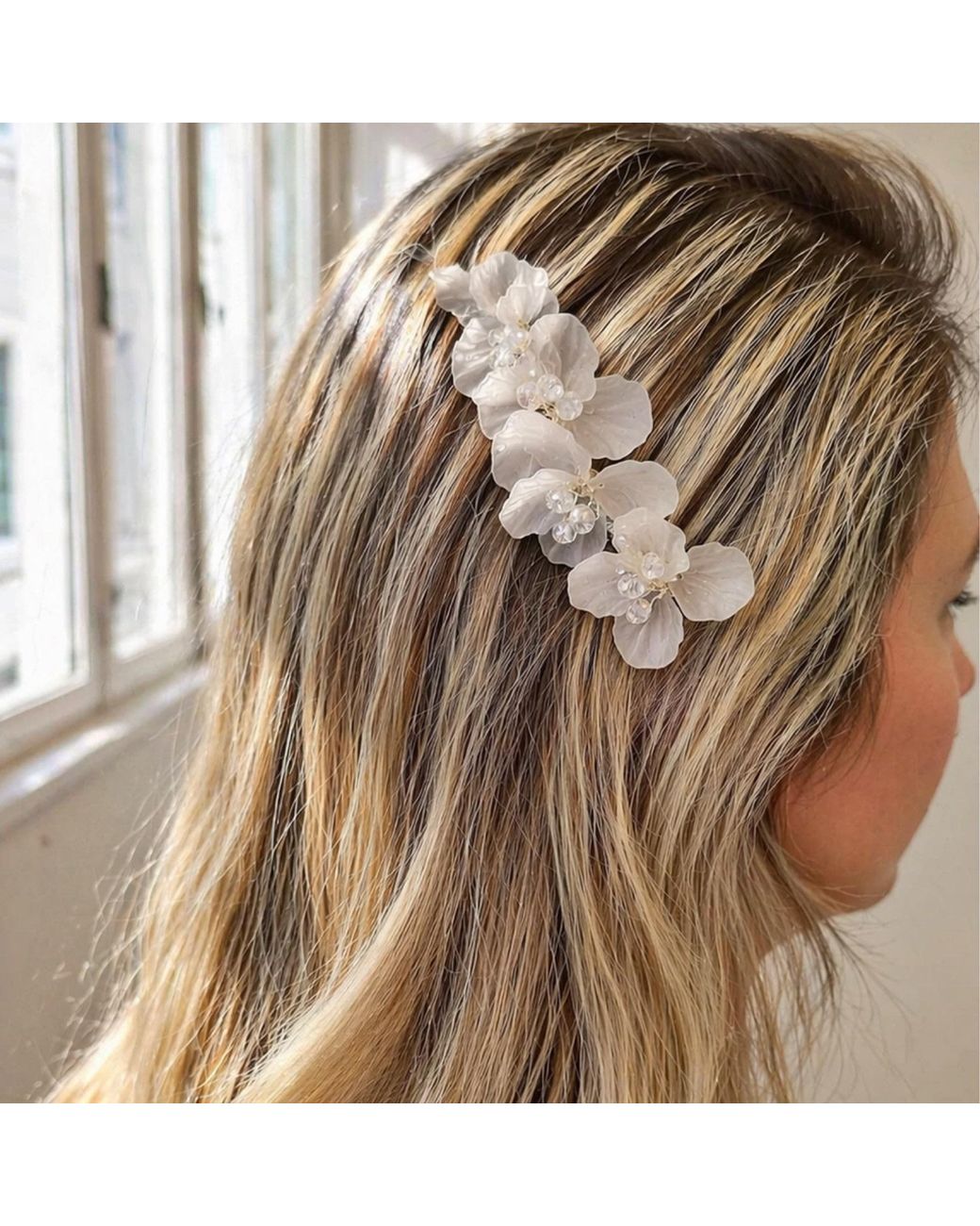 Nuvv Collection White Bride-Mother Of Pearl Hair Comb