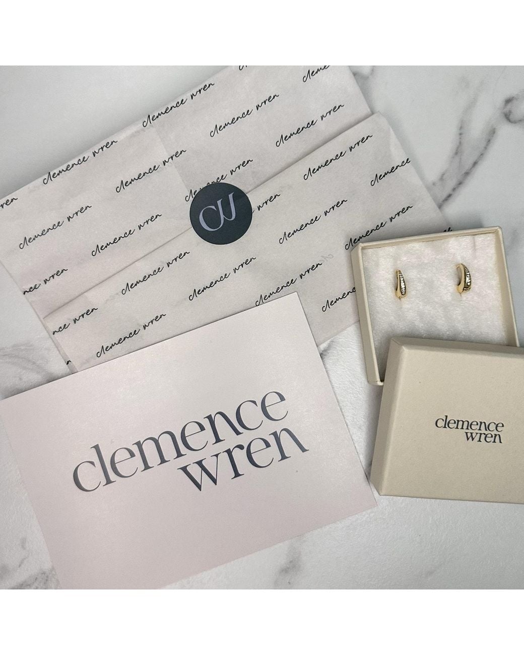 Clemence Wren Metallic Diamond Shape Pendant With Gemstone