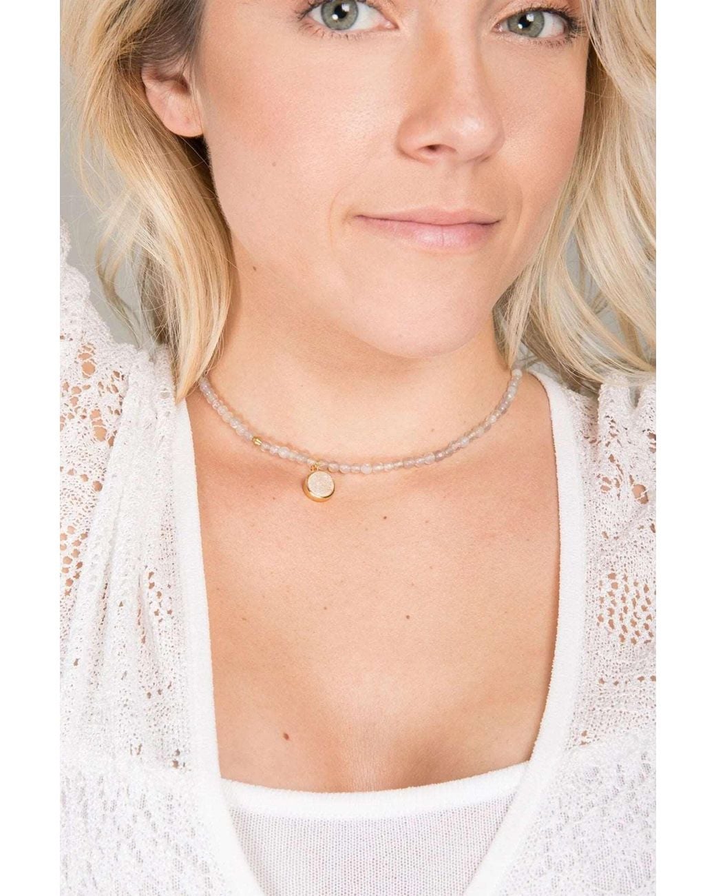 Saachi White Agate Gemstone Beads Necklace With Druzy Pendant