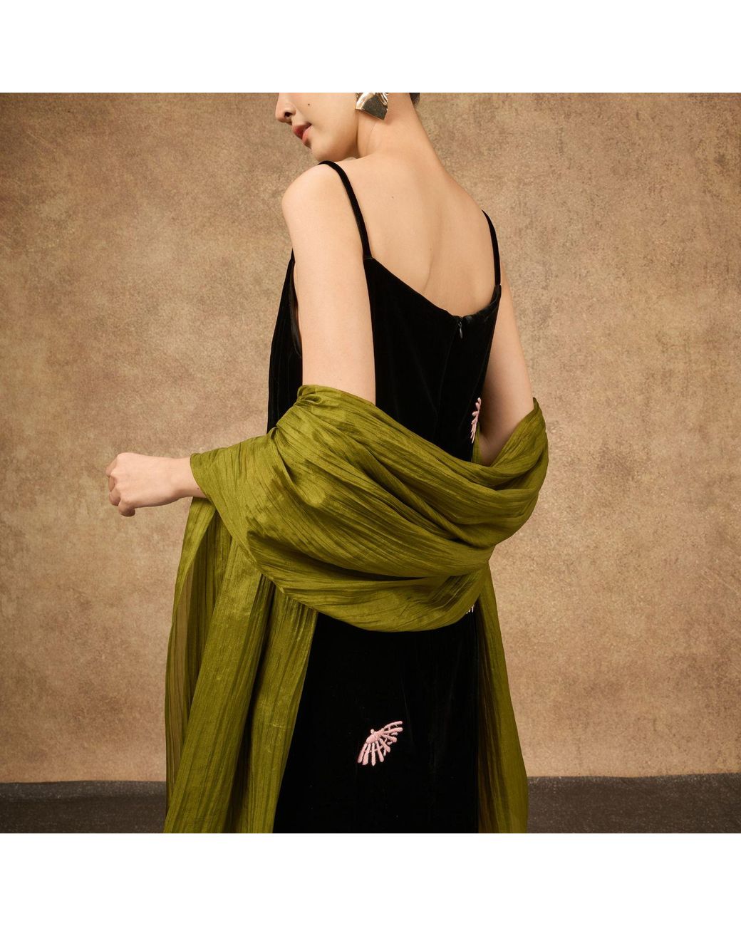 Silk and Bears Green Mulberry Silk Scarf – Everyday & Autumn Wrap