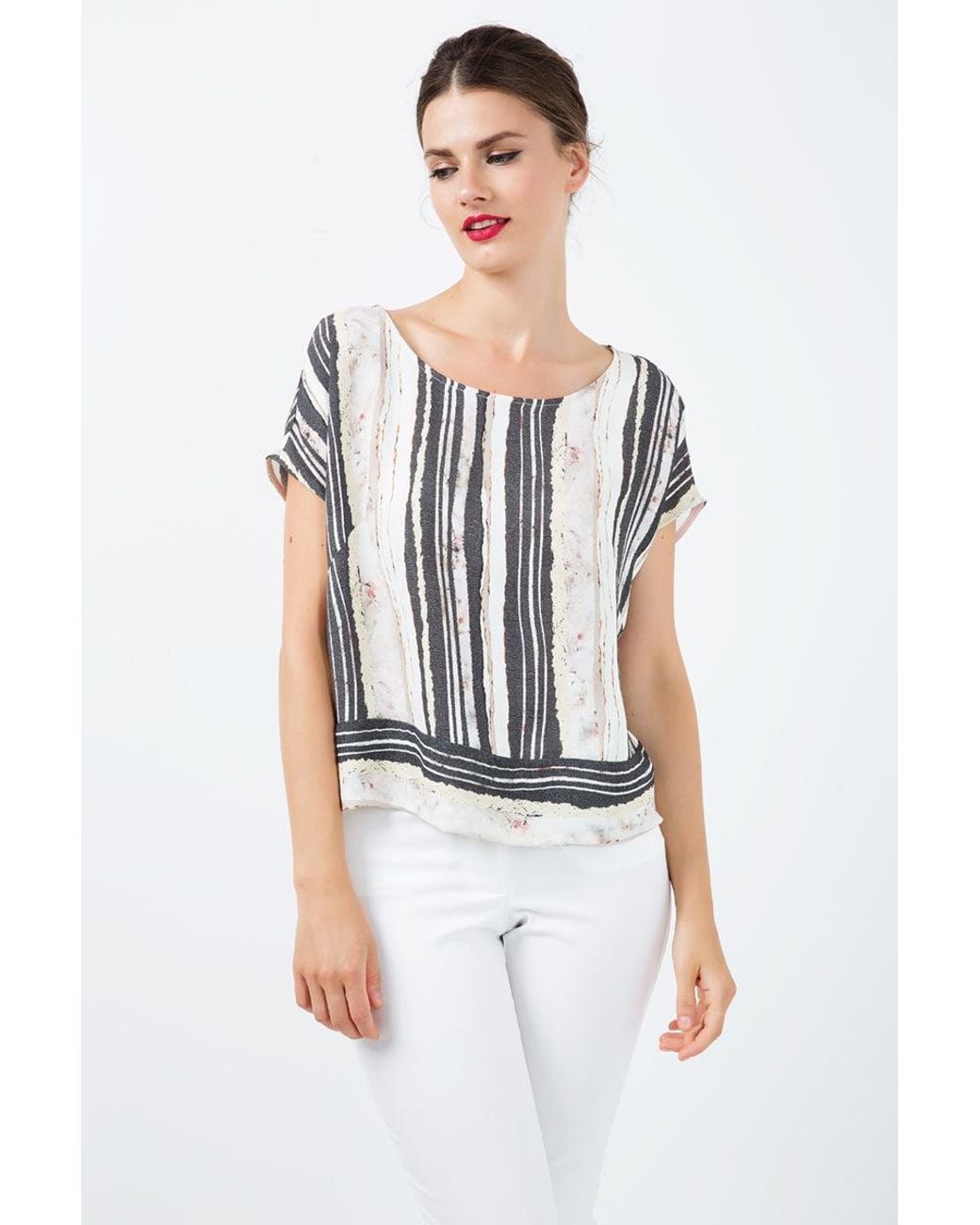 Conquista Black Loose Fitting Sleeveless Striped Top