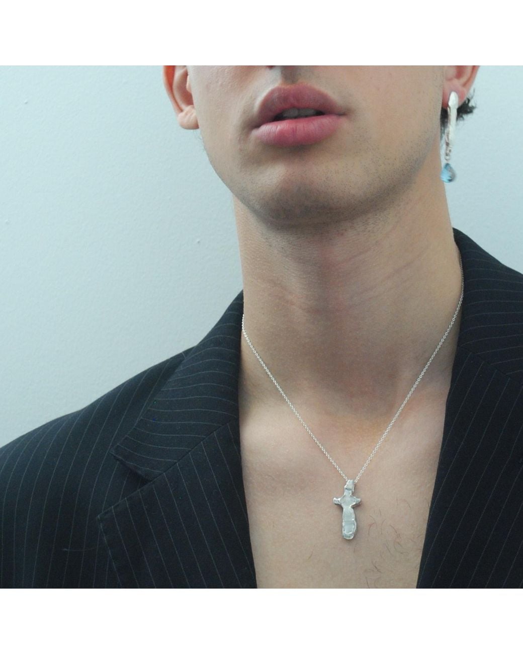 De Roms Metallic The Covenant Molten Cross Necklace