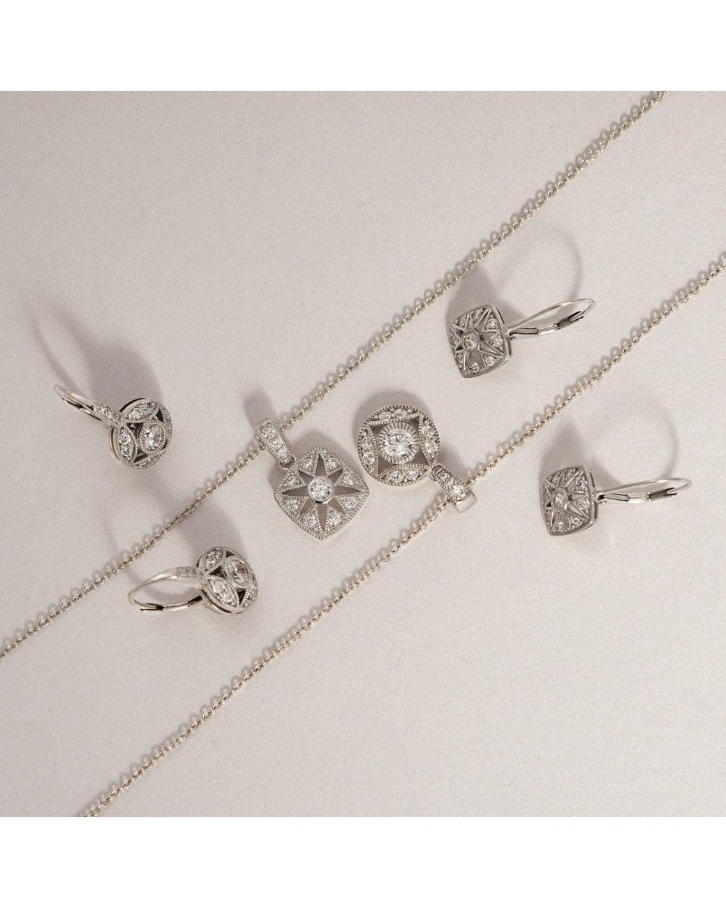 Diamonbliss Metallic Marilyn Monroe Vintage Square Leverback Earrings