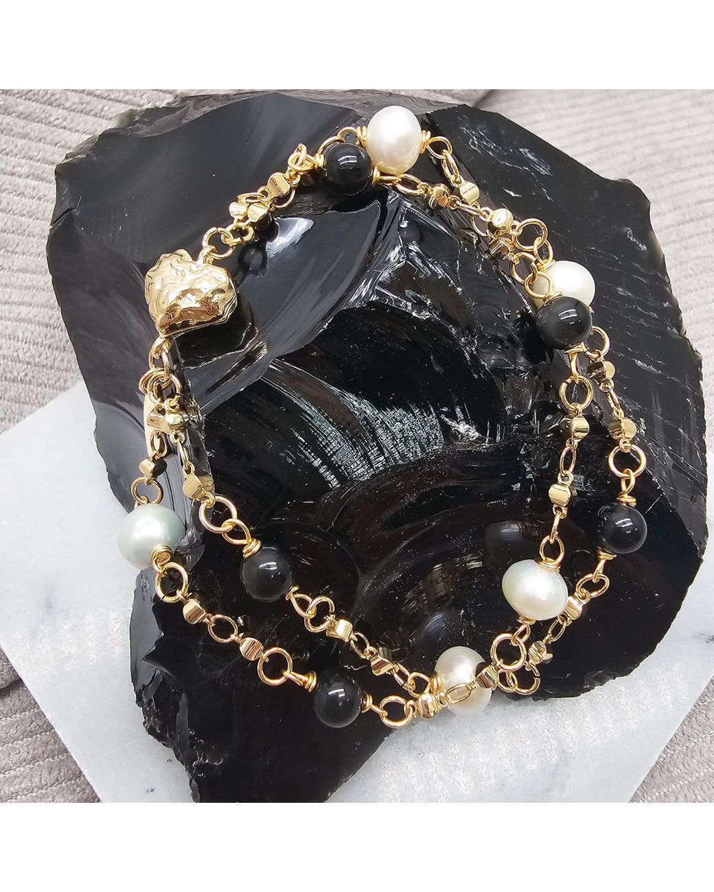 Farra Metallic Obsidian And Freshwater Pearl Double Layers Magnetic Clasp Bracelet