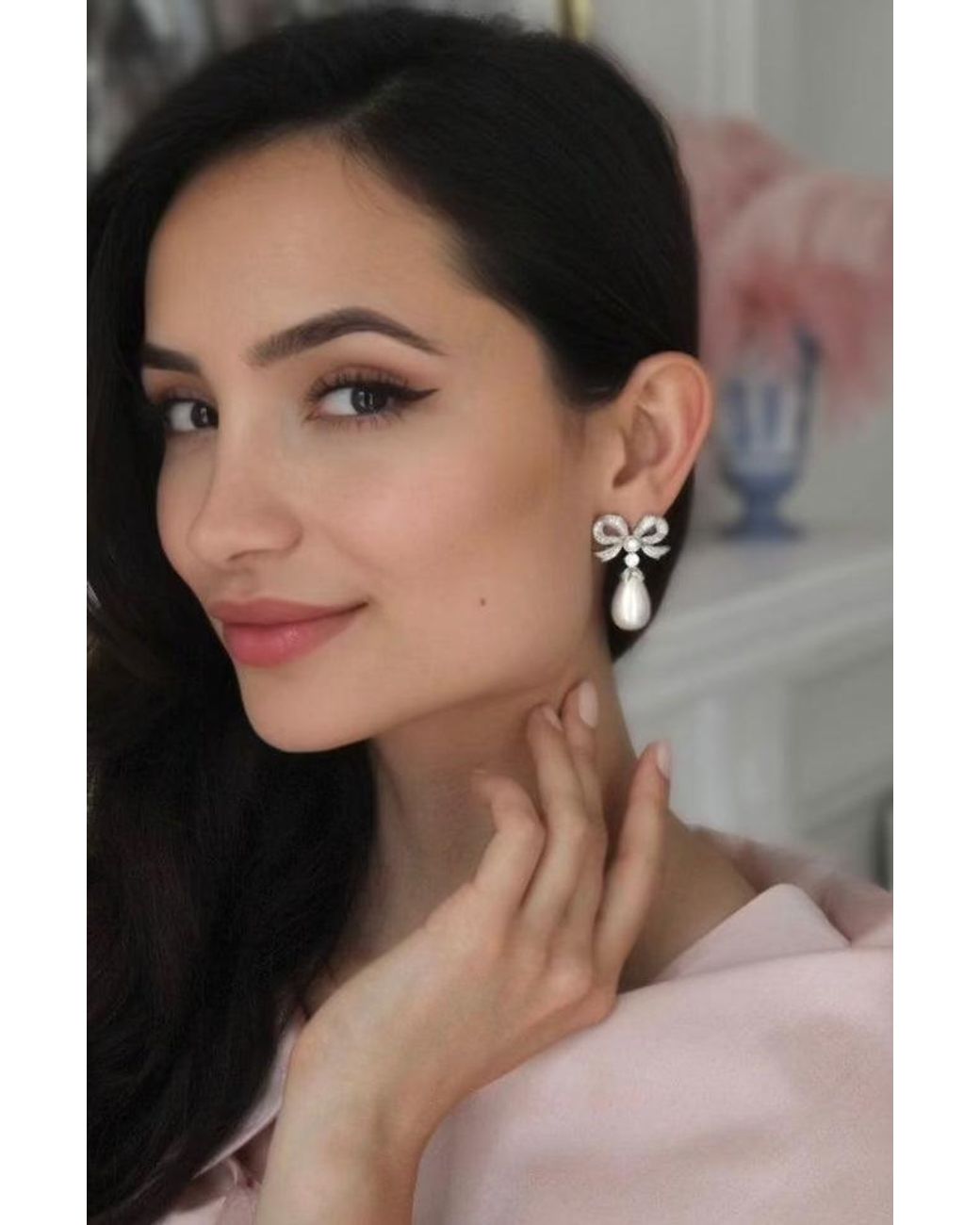 Santinni Metallic Queen Bow & Pearl Drop Earrings