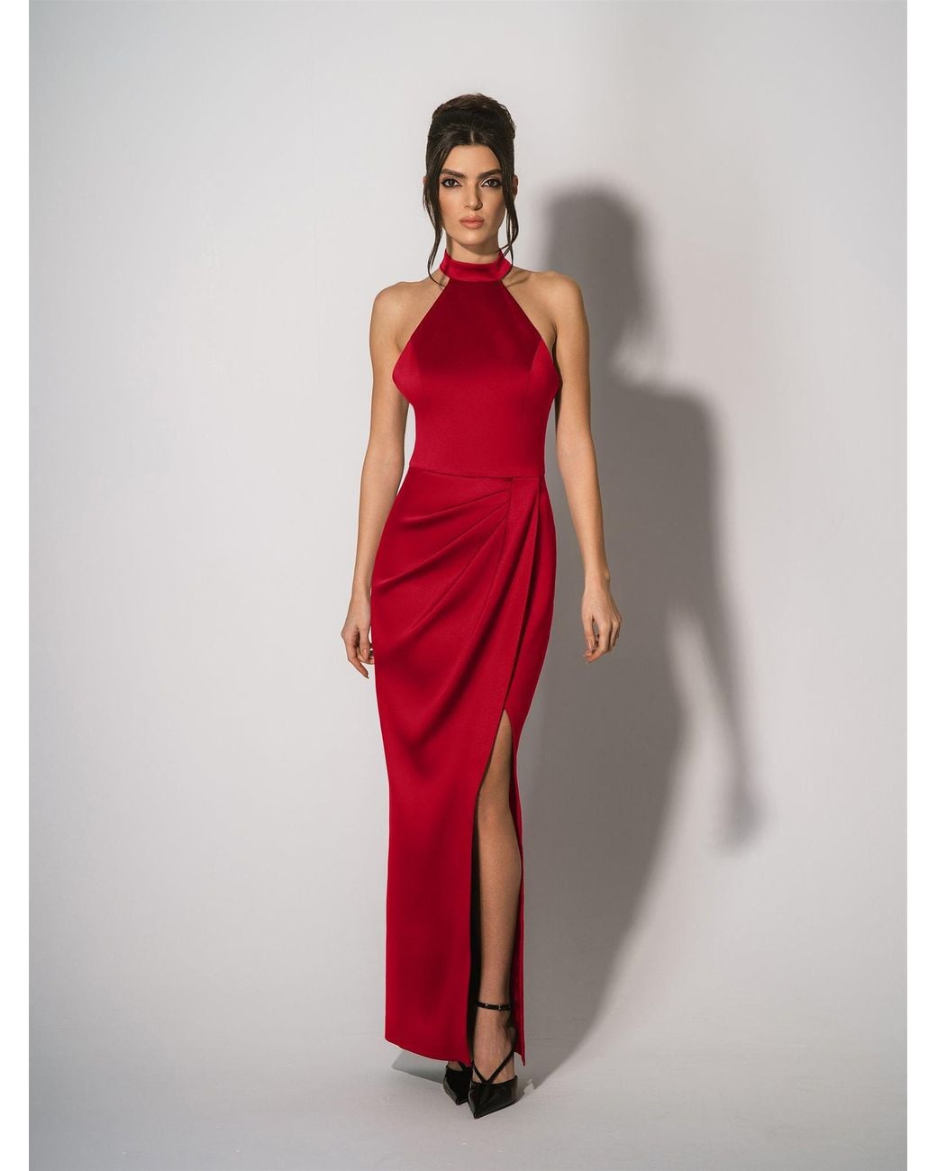 Tia Dorraine Red Fall