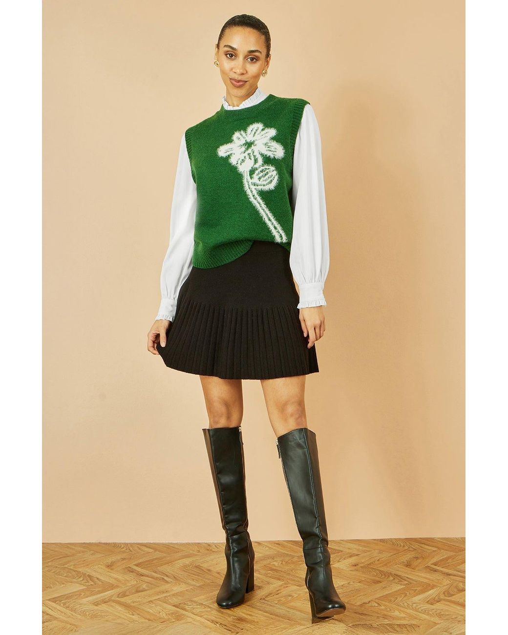 Yumi' Green Knitted Flower Sleeveless Jumper Vest