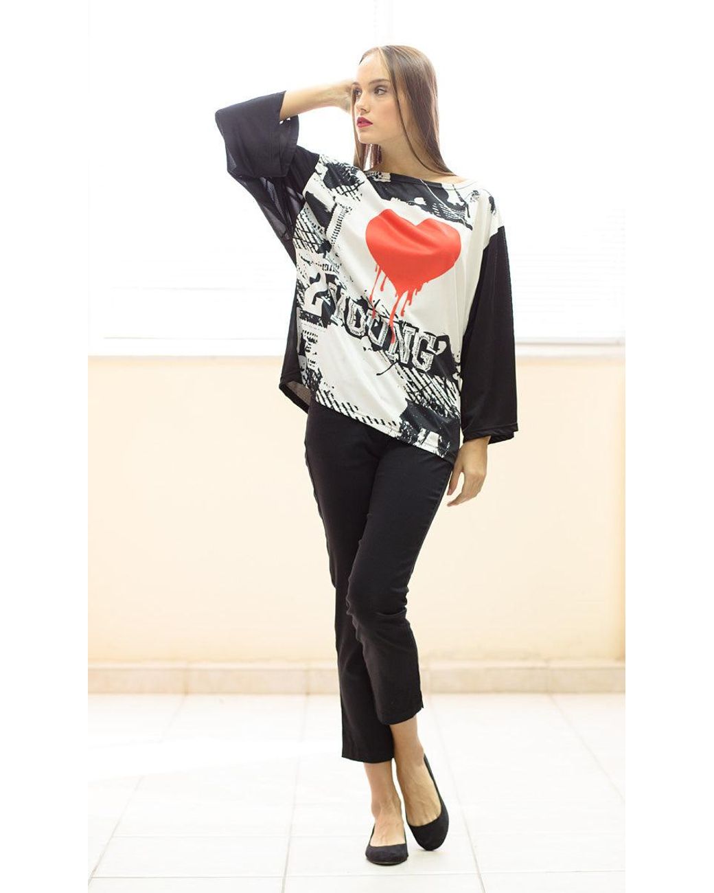 Conquista Red Sheer Back Wide Sleeve Top
