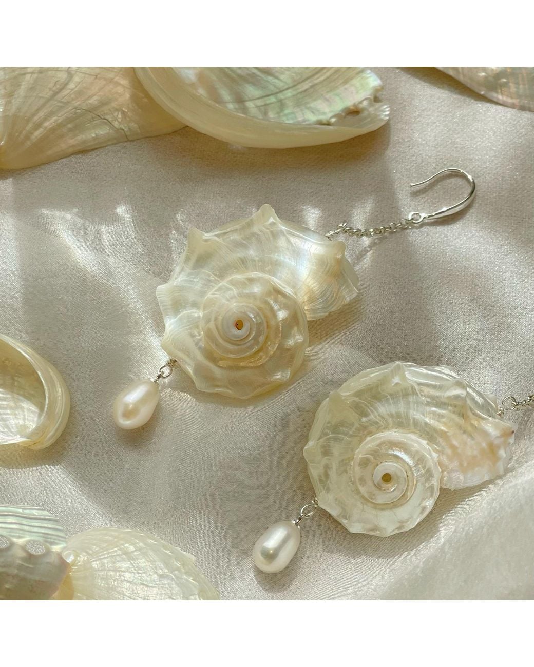 Ninemoo Metallic Coquille De Lune Pearl Earrings