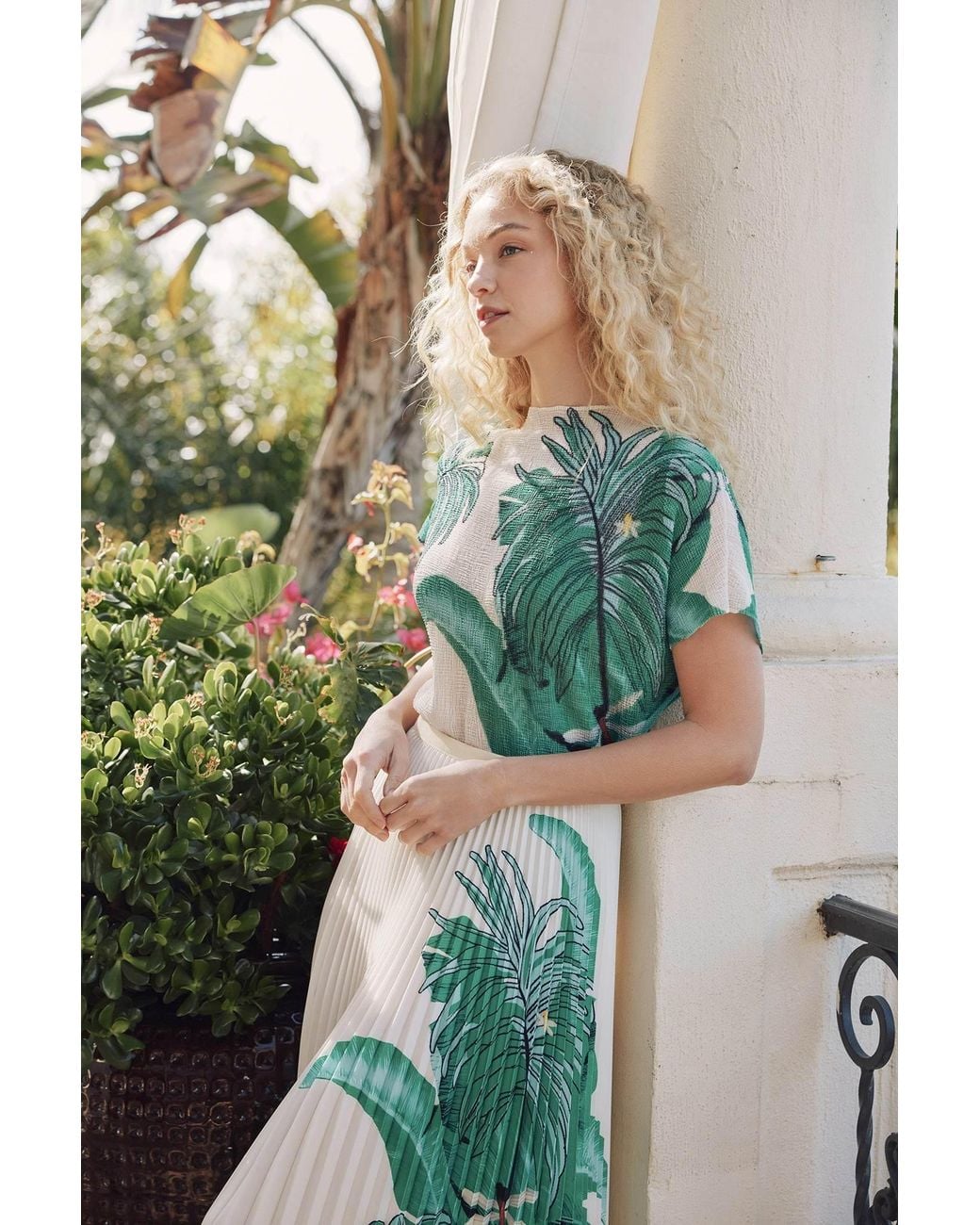 Wild Cosmos Green Lillian West Palm Honeycomb Texture Top