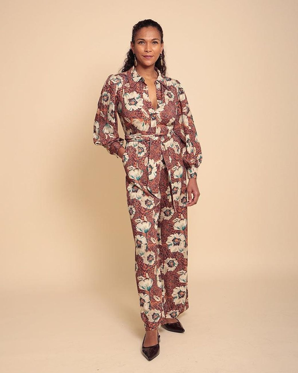 IN OUR NAME Brown Olmoti Long Sleeve Floral Print Jumpsuit