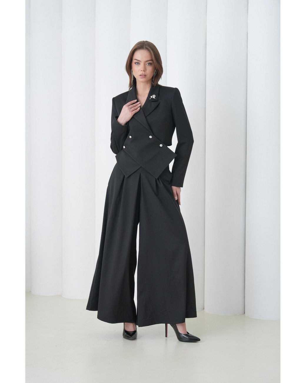 Lumina Eligma Black Sovereign Crop Jacket