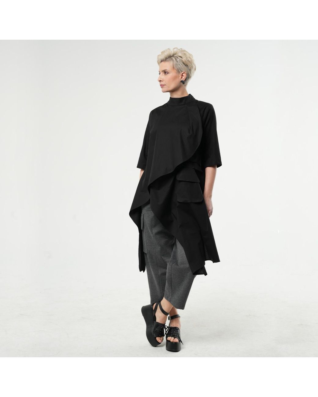 Metamorph Black Asymmetric Loose Shirt