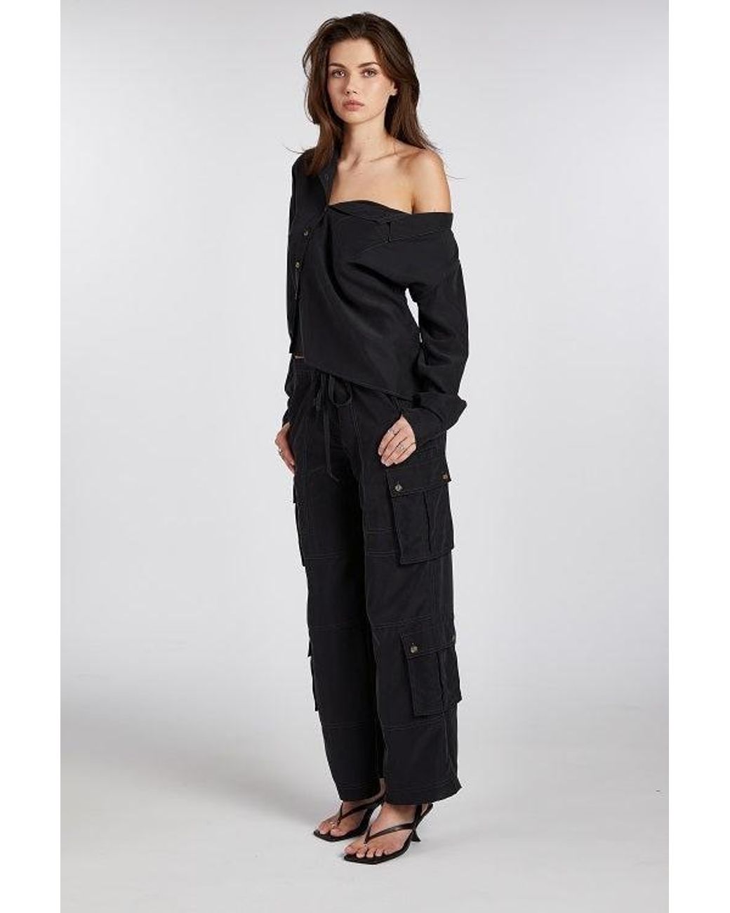 Sâb Studio Black One Shoulder Asymmetric Button Up