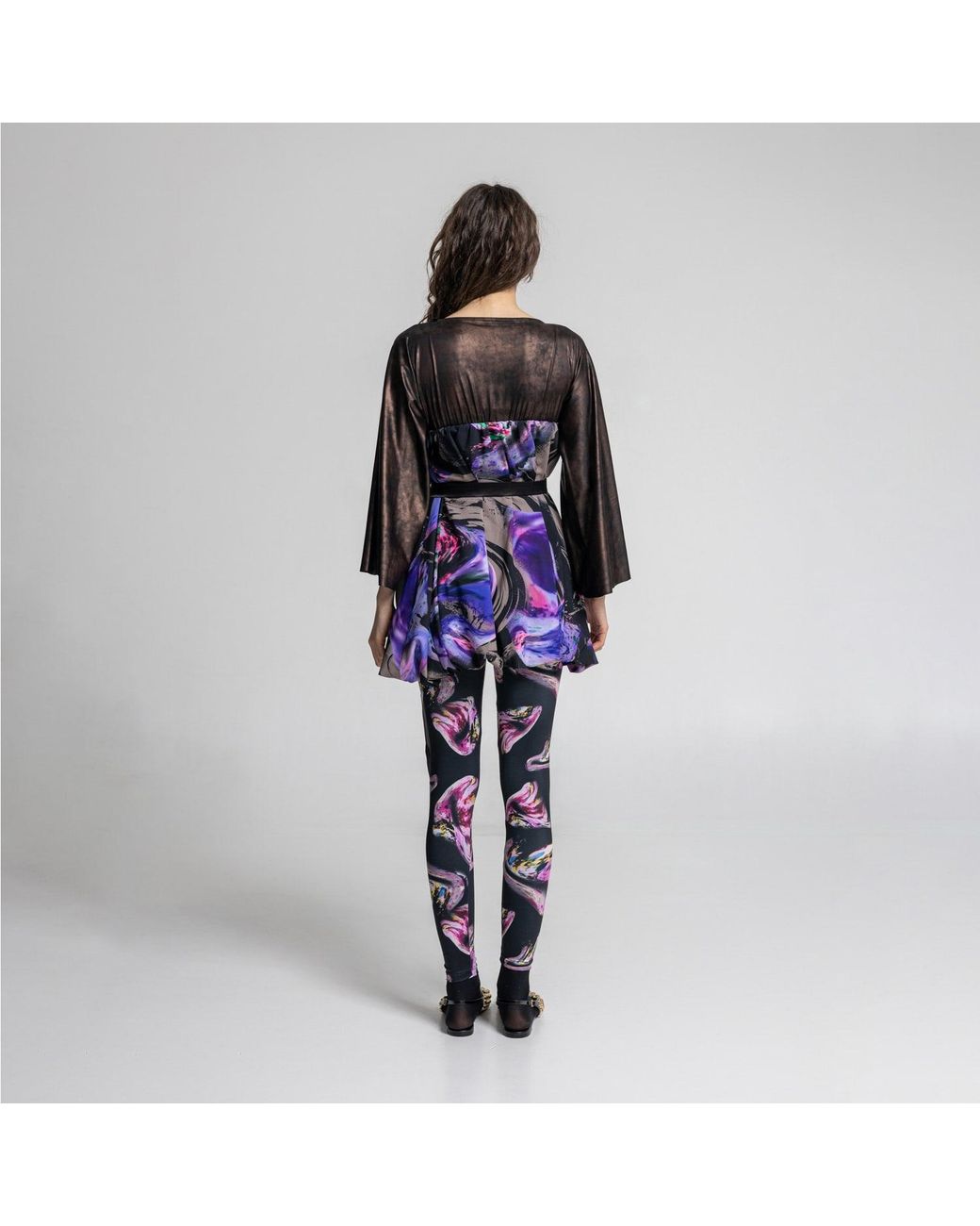 ARTISTA Black Rose Crystal Printed Elastic Leggings
