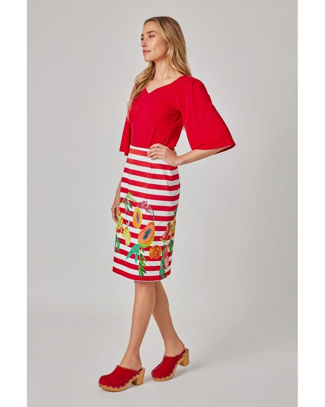 Marianna Déri Red Pencil Skirt With Tropical Print