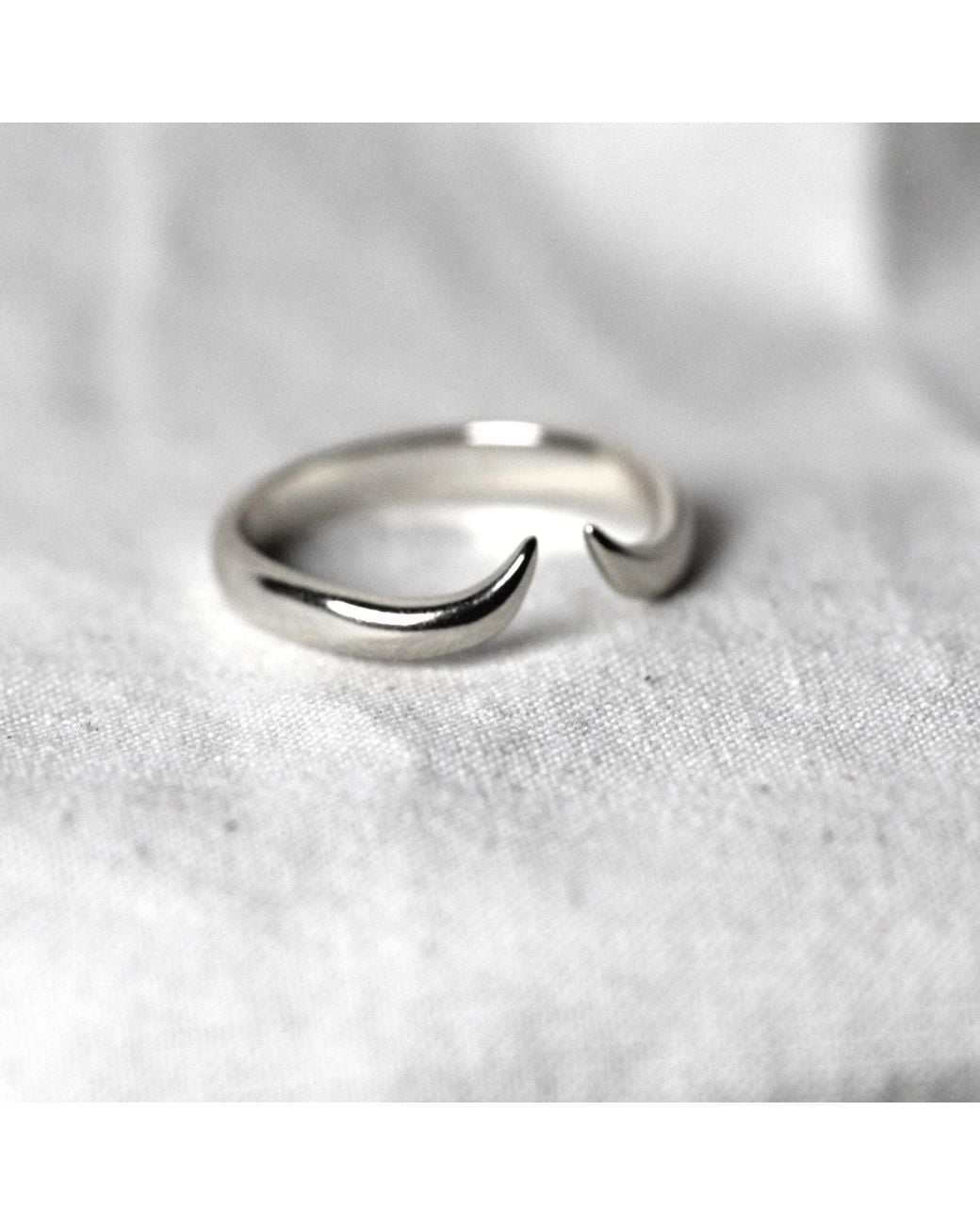 VicStoneNYC Fine Jewelry White Horn Cuff Solid Ring