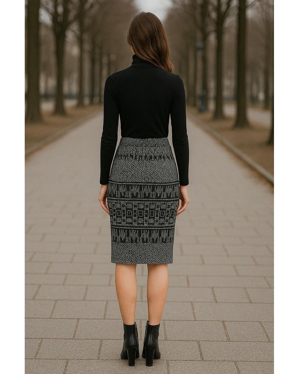 Conquista Gray Below-Knee Leopard Print Elastic Gabardine Pencil Skirt