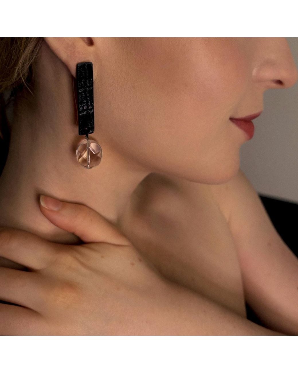 WAIWAI Black Clear Quartz & Alligator-Textured Leather Drop Earrings