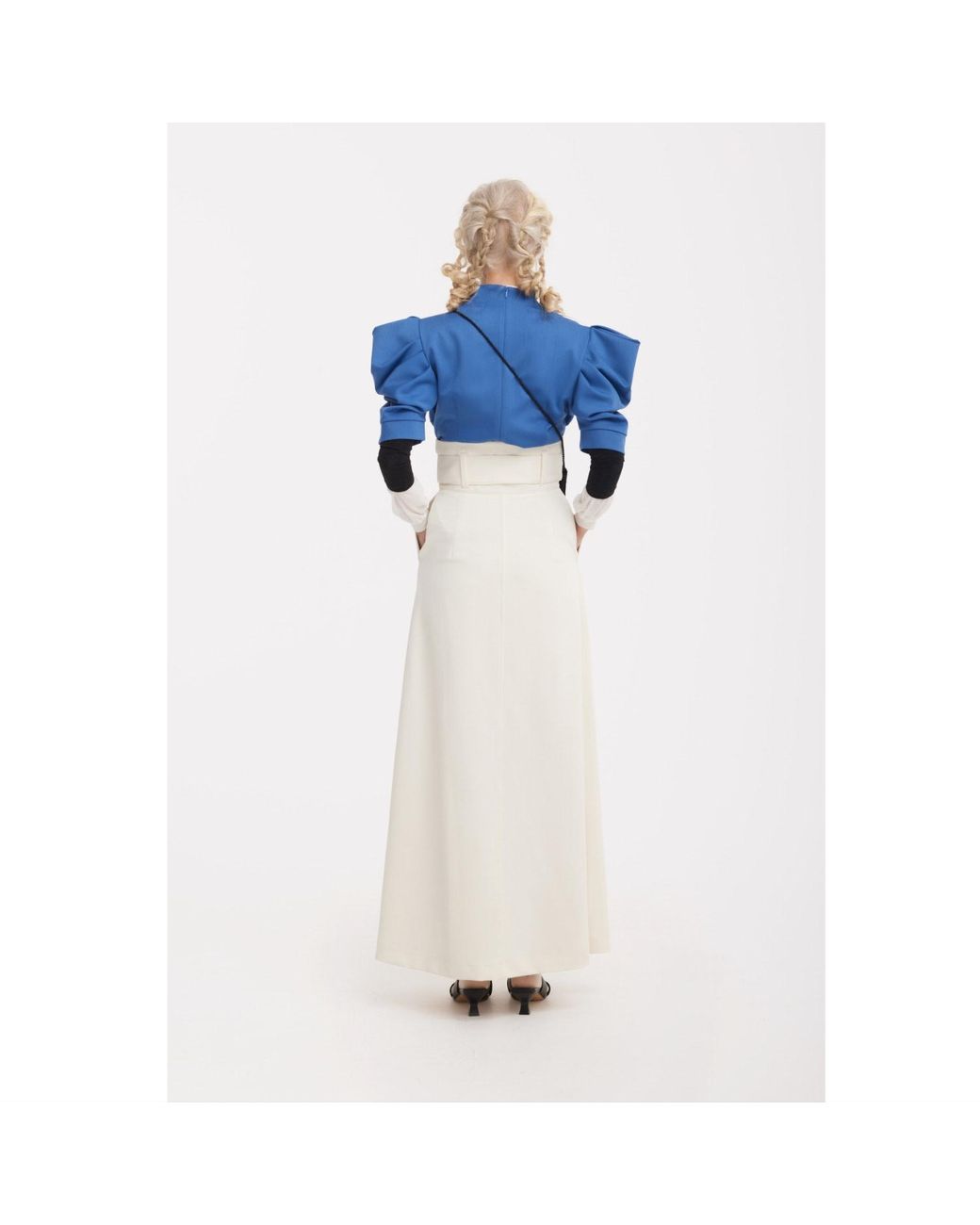 Julia Allert Blue V-Neck Puff Sleeve Top