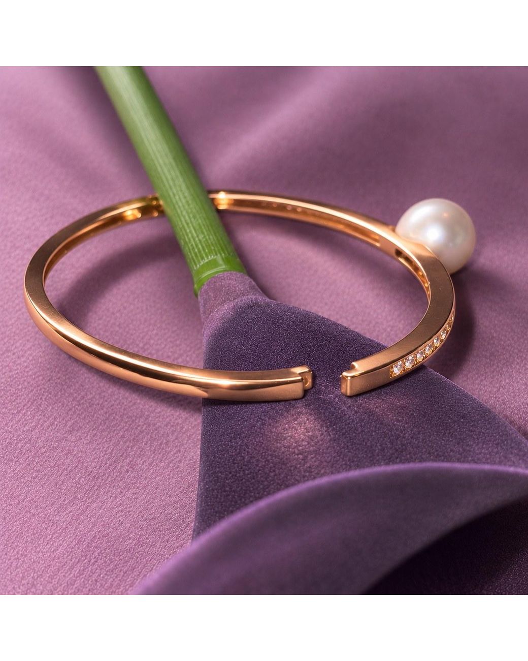 Ninemoo Metallic Lueur Rosée Éclat Pearl Bangle –
